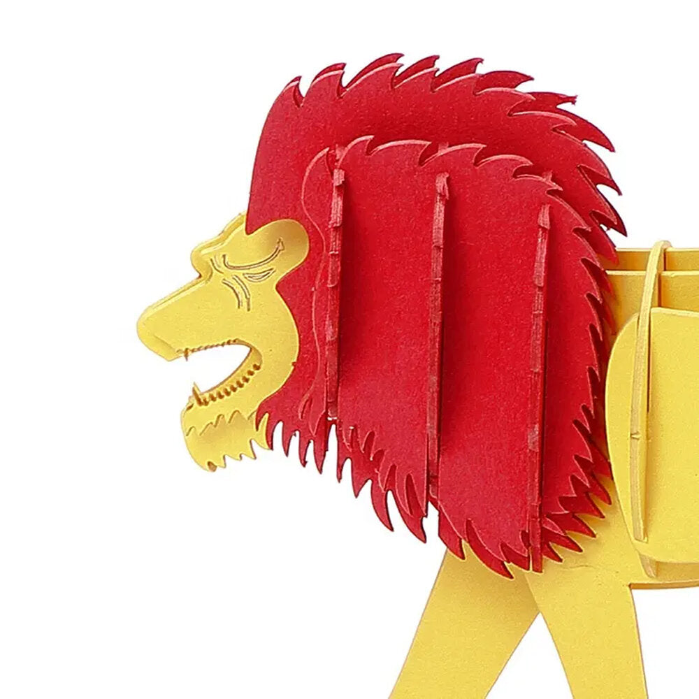 Card Model LION