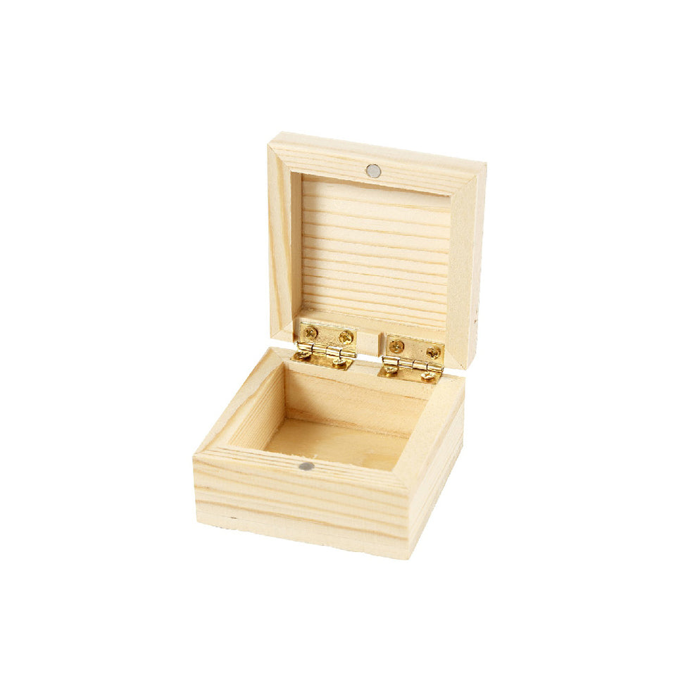 Wooden Box with lid 60x60x35mm